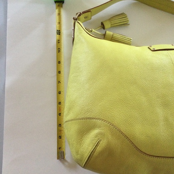 Kate Spade Yellow Pebble Leather Hobo Shoulder Zipper Handbag tassel Zipper - Picture 14 of 15